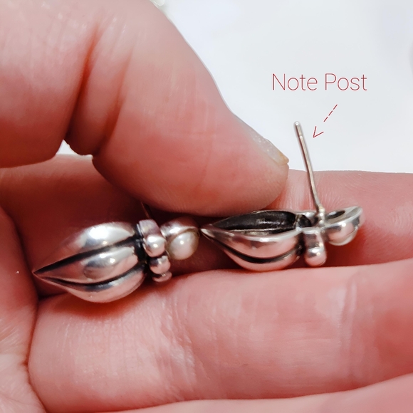 Vintage Sterling Silver Faux Pearl Fluted Post back Earrings - Picture 6 of 8